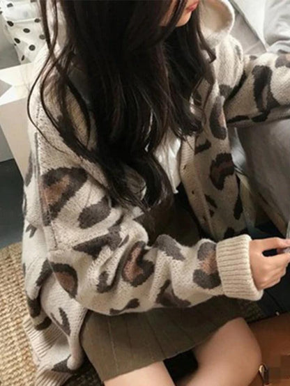 Leopard print loose cardigan