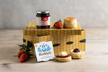 Cream Tea for 2 Hamper