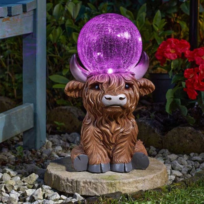 Smart Garden Highland Cow Orb Solar Figurine